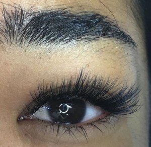 Feathery eyelash extensions applied by Kelly Paterson of Lash and Brow Art in langley BC
