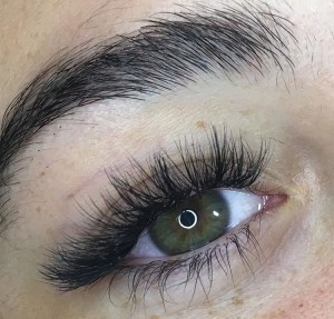 Freshly applied top and bottom eyelash extensions from Lash and Brow Art in Langley BC